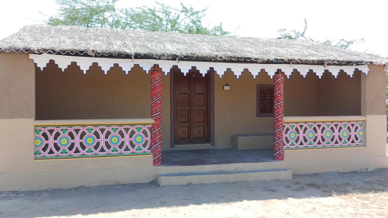 Mahefeel E Rann Resort Bherandiāla Exterior foto
