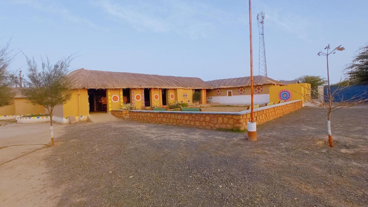 Mahefeel E Rann Resort Bherandiāla Exterior foto