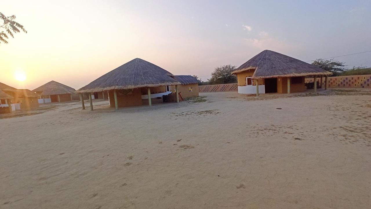 Mahefeel E Rann Resort Bherandiāla Exterior foto
