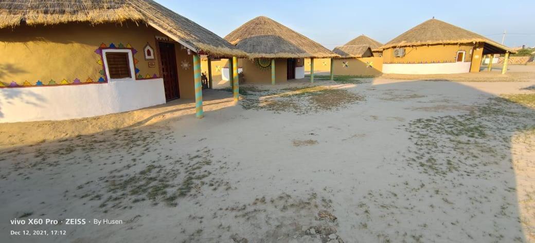 Mahefeel E Rann Resort Bherandiāla Exterior foto